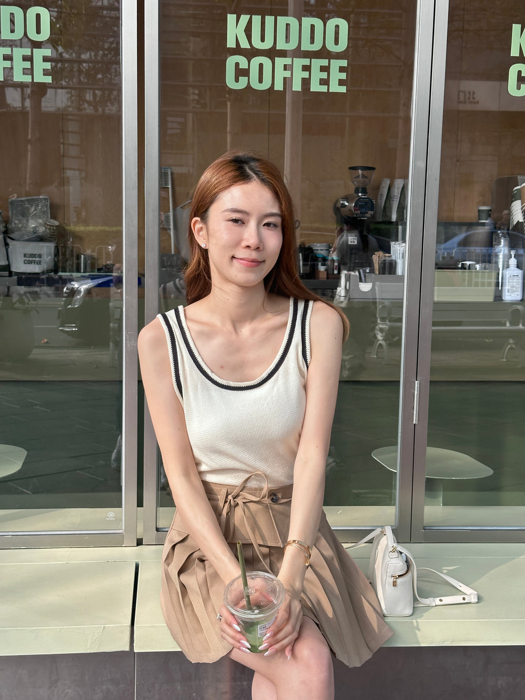 Outlined Knitted Tank Top