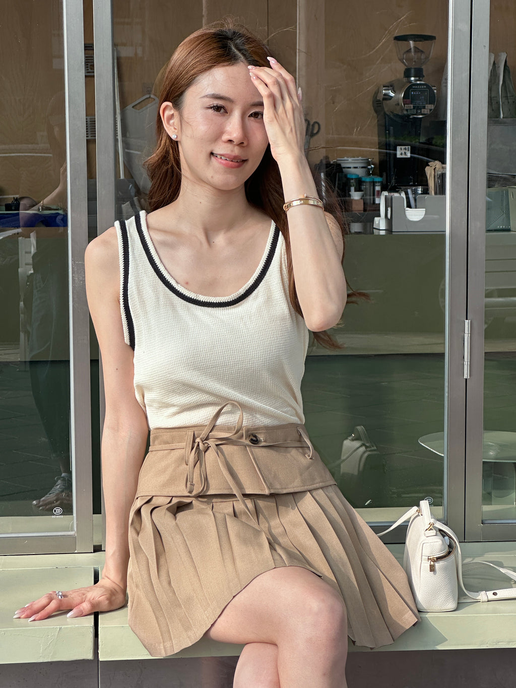 Outlined Knitted Tank Top