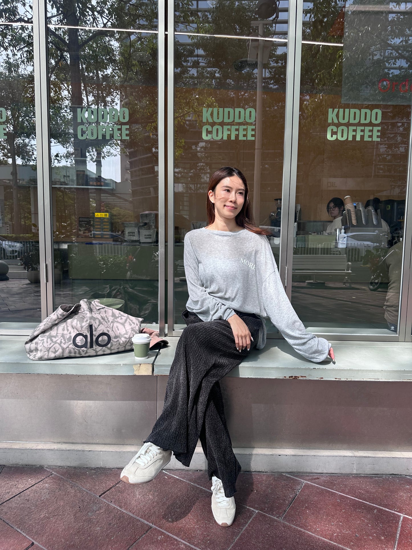 MORE Cotton Oversized Long Sleeves Top