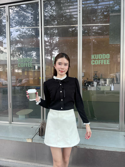 Ribbon Tied Lace Long Sleeves Top