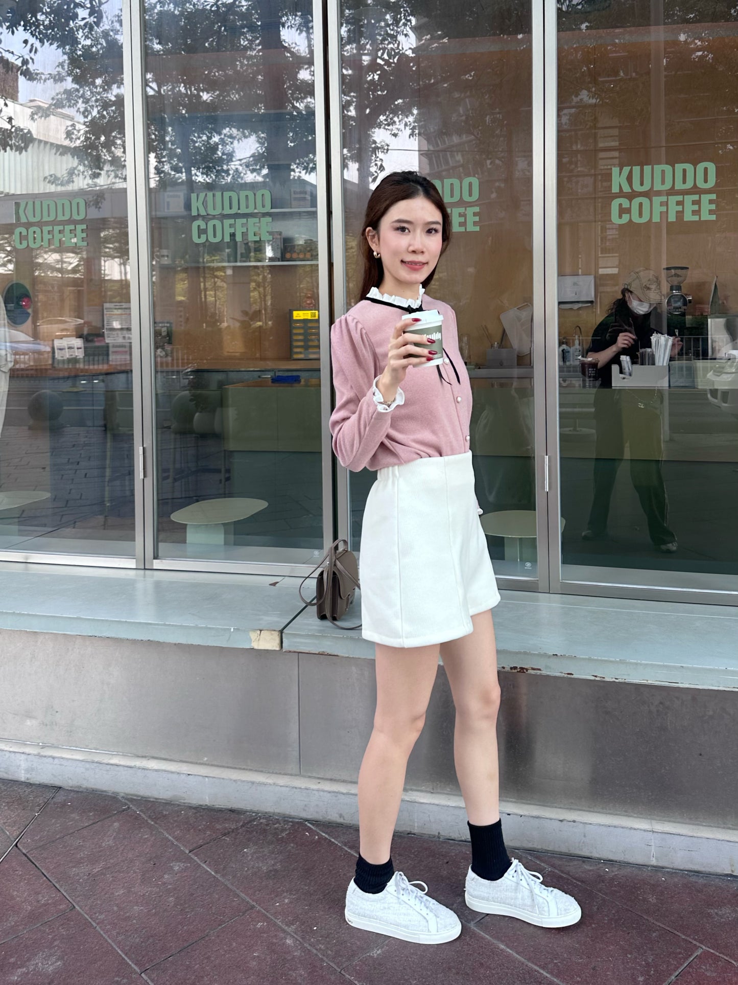 Ribbon Tied Lace Long Sleeves Top