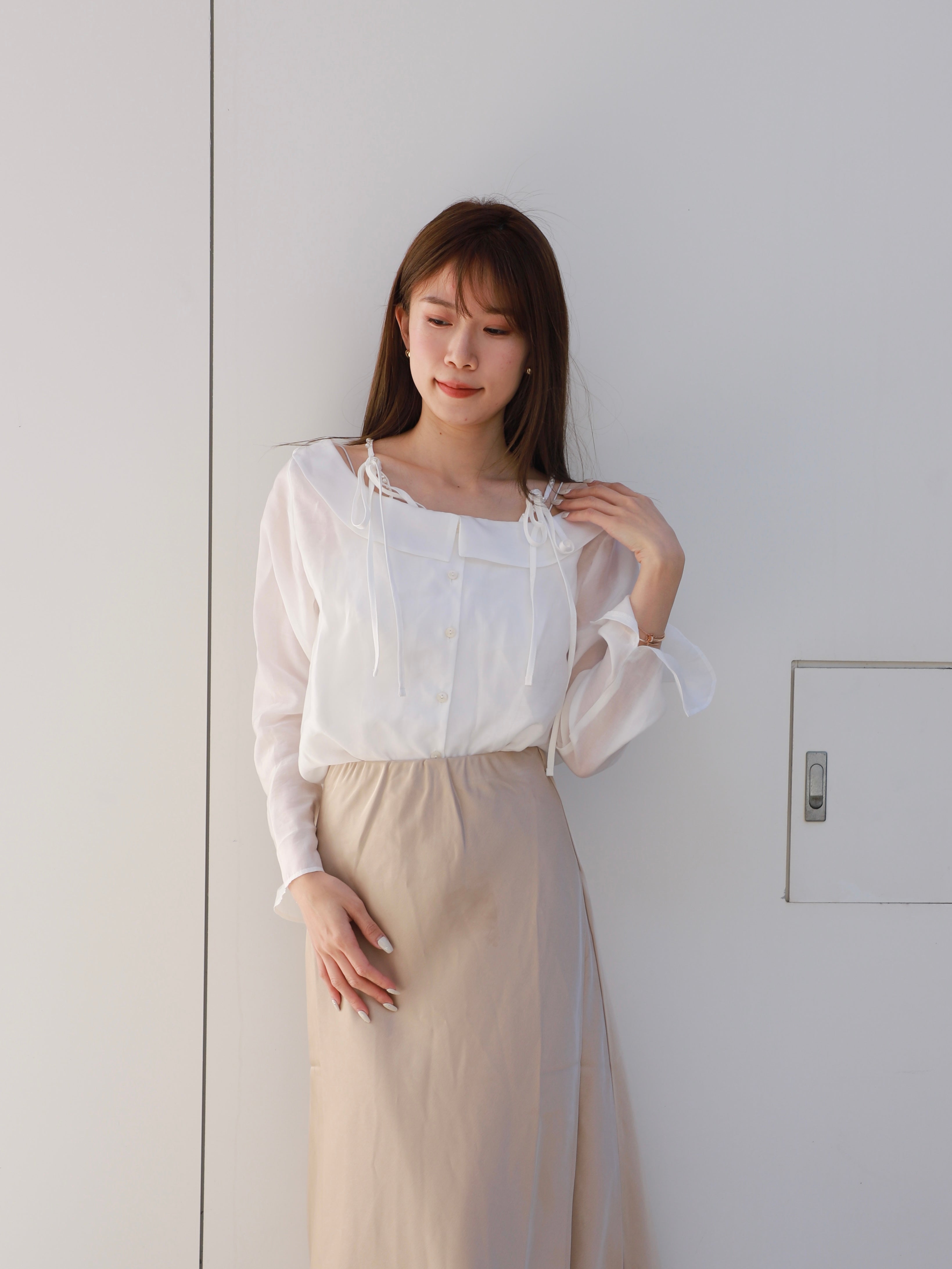 Pearl Tied Long Sleeves Shirt