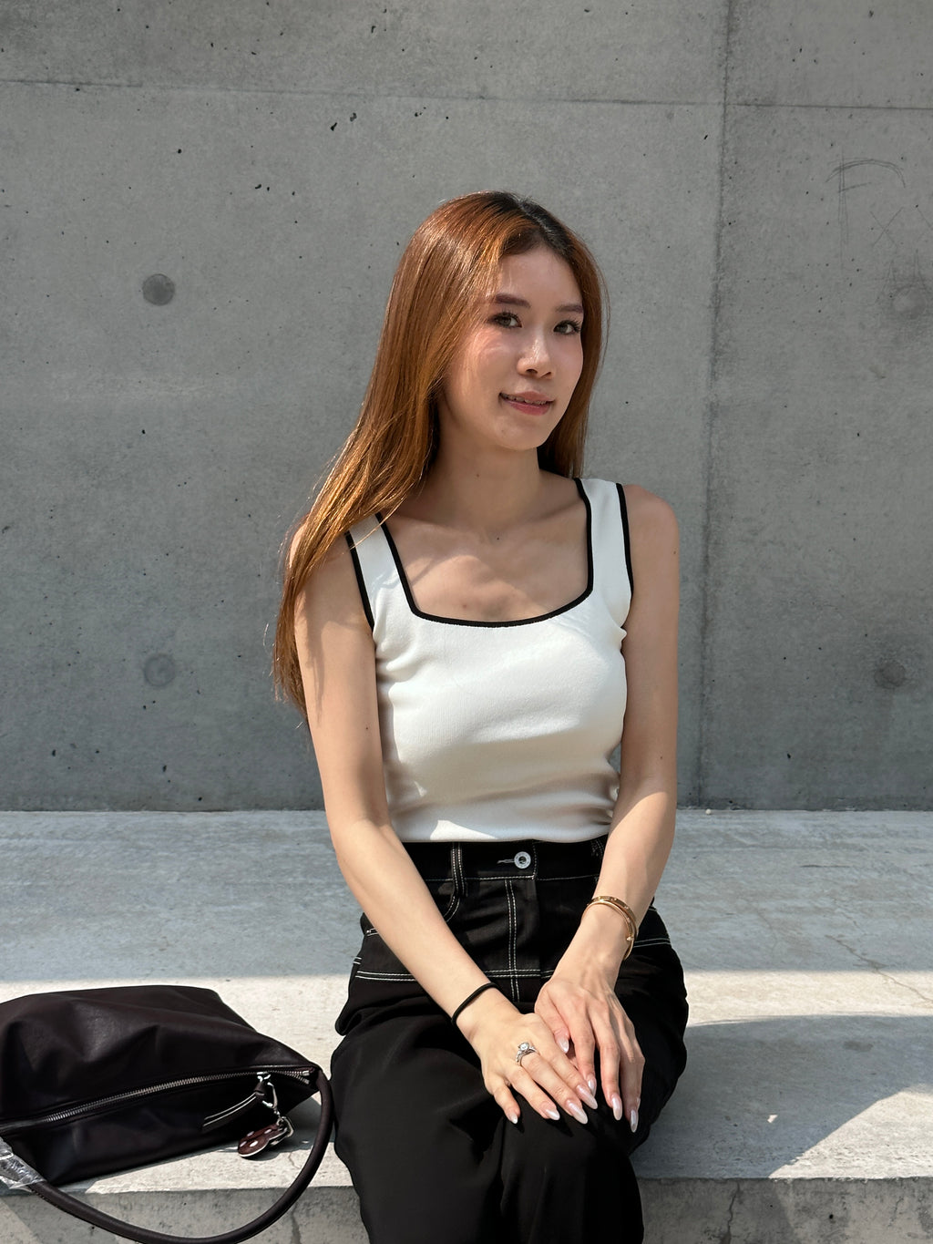 Outlined Flexible Tank Top