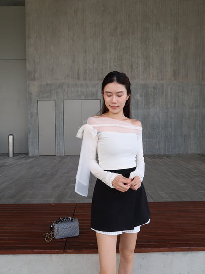 Ribbon Lace Long Sleeves Top