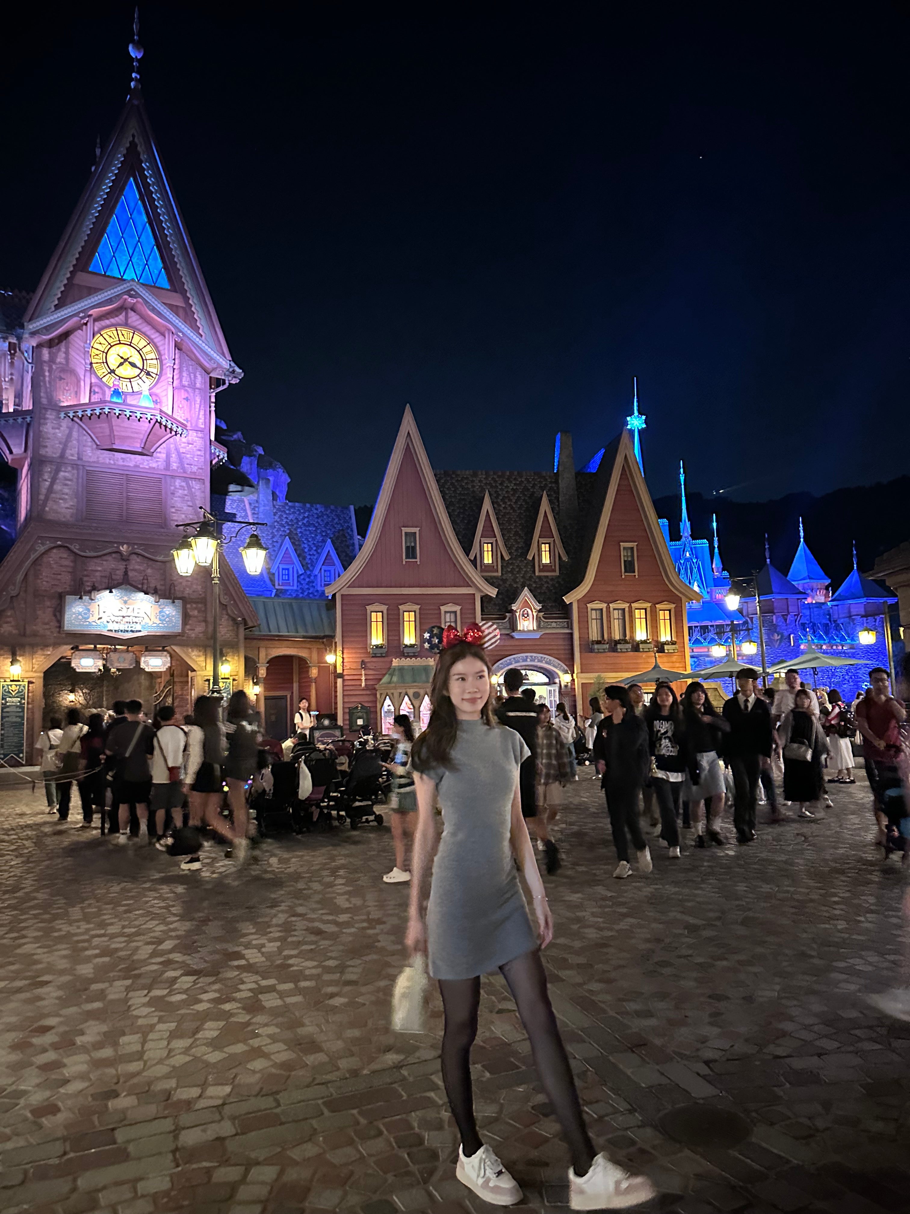 Soft Turtle Neck Wool Mini Dress