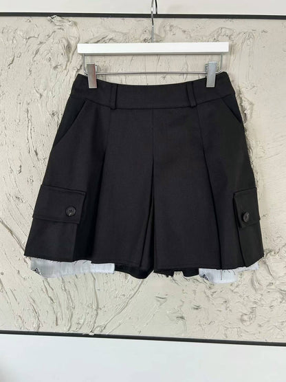 Basic Pleated Cargo Shorts