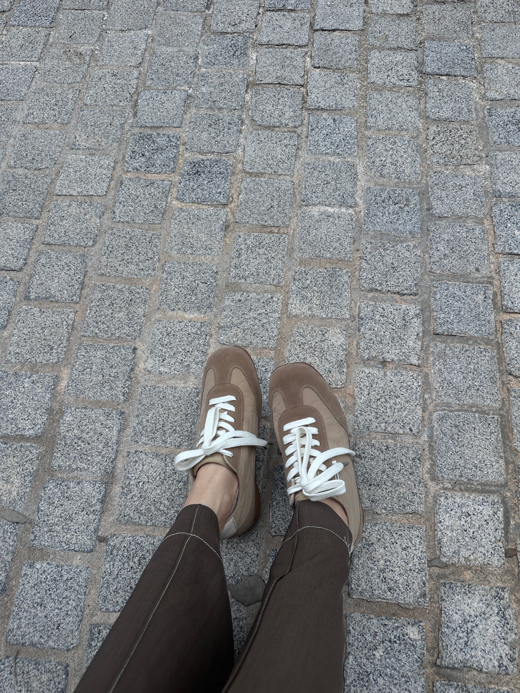 Sketch Flexible Brown Sneakers
