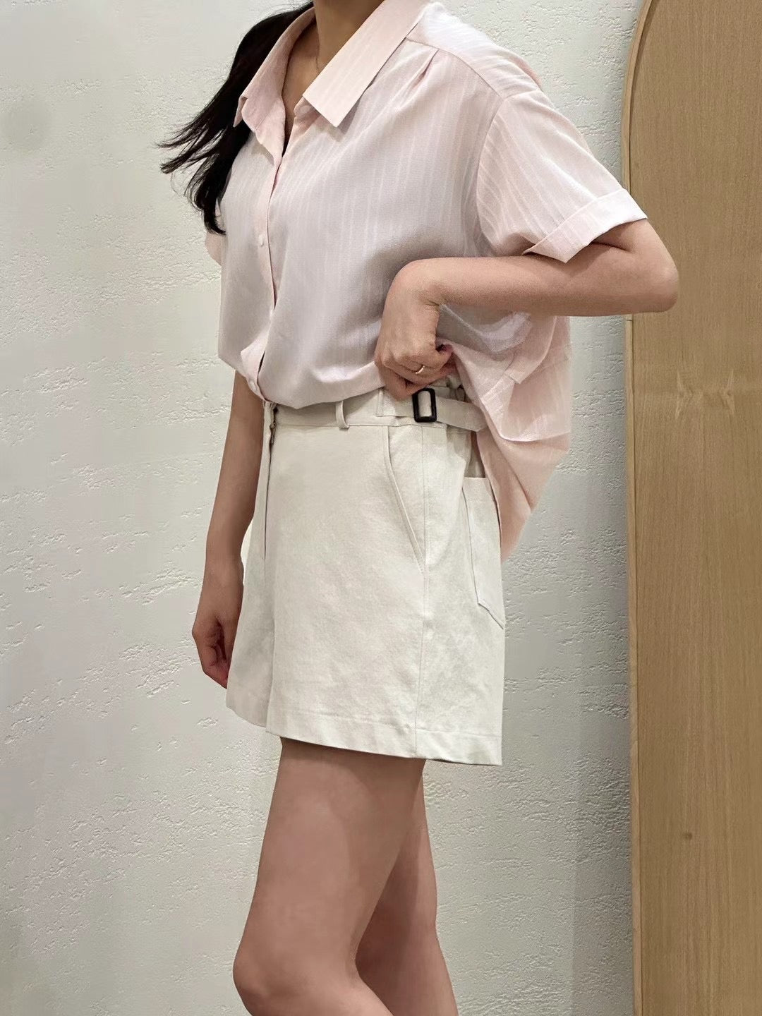 Side Buttons Linen Shorts