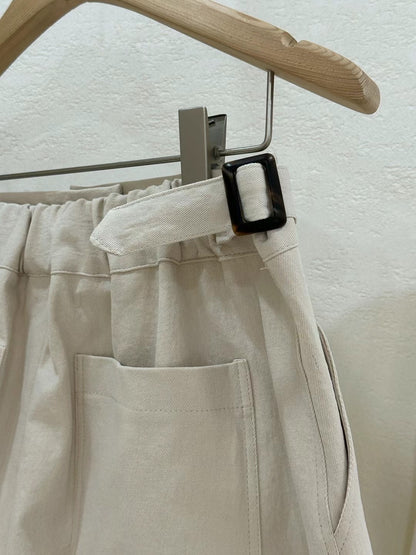 Side Buttons Linen Shorts