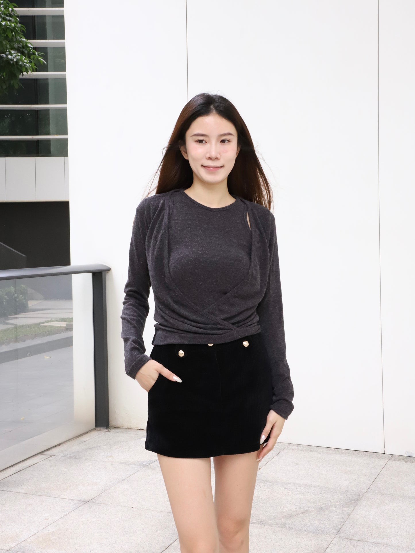 Double Holes Long Sleeves Top