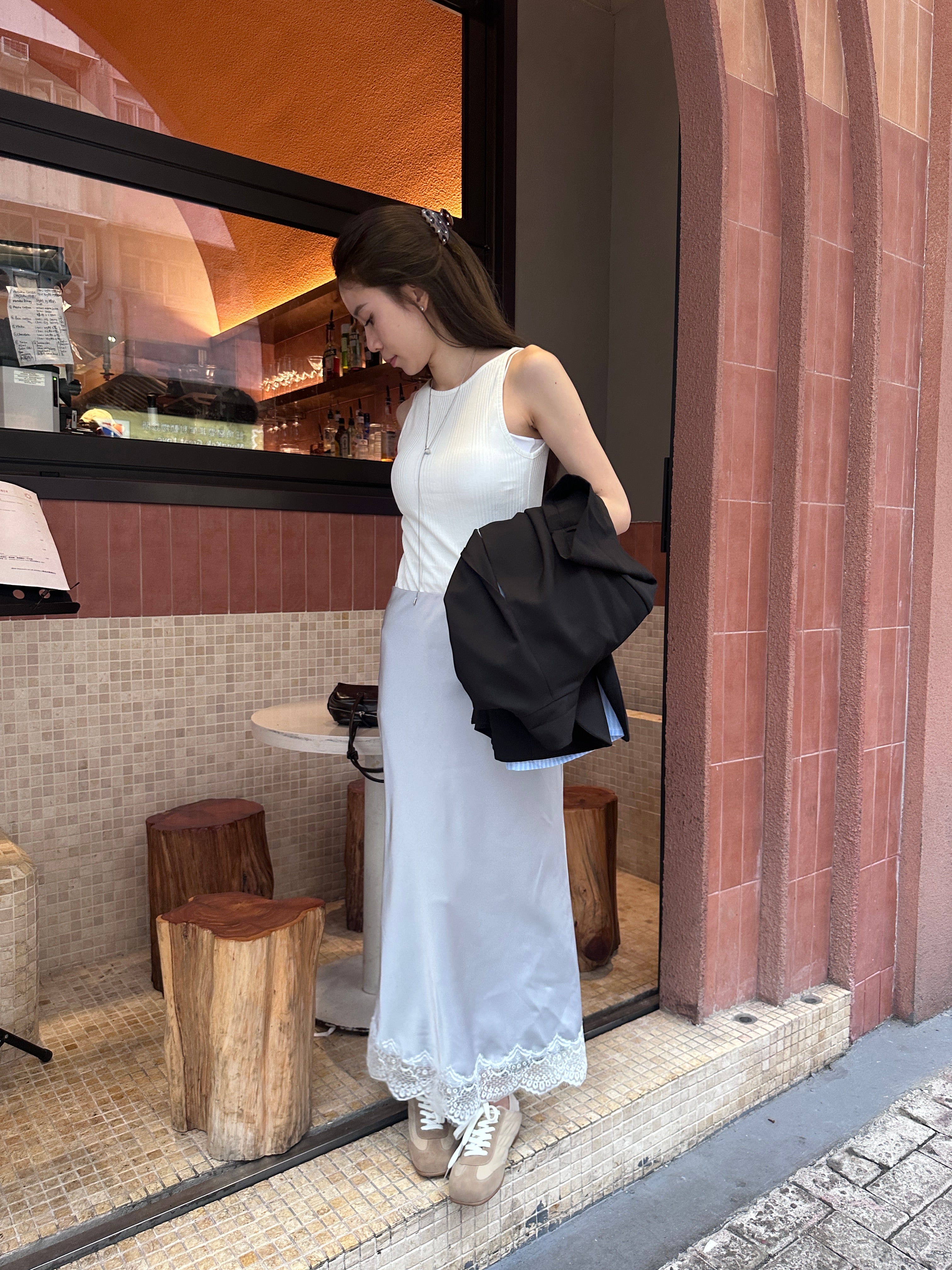 Lace Maxi Skirt with flexiblity