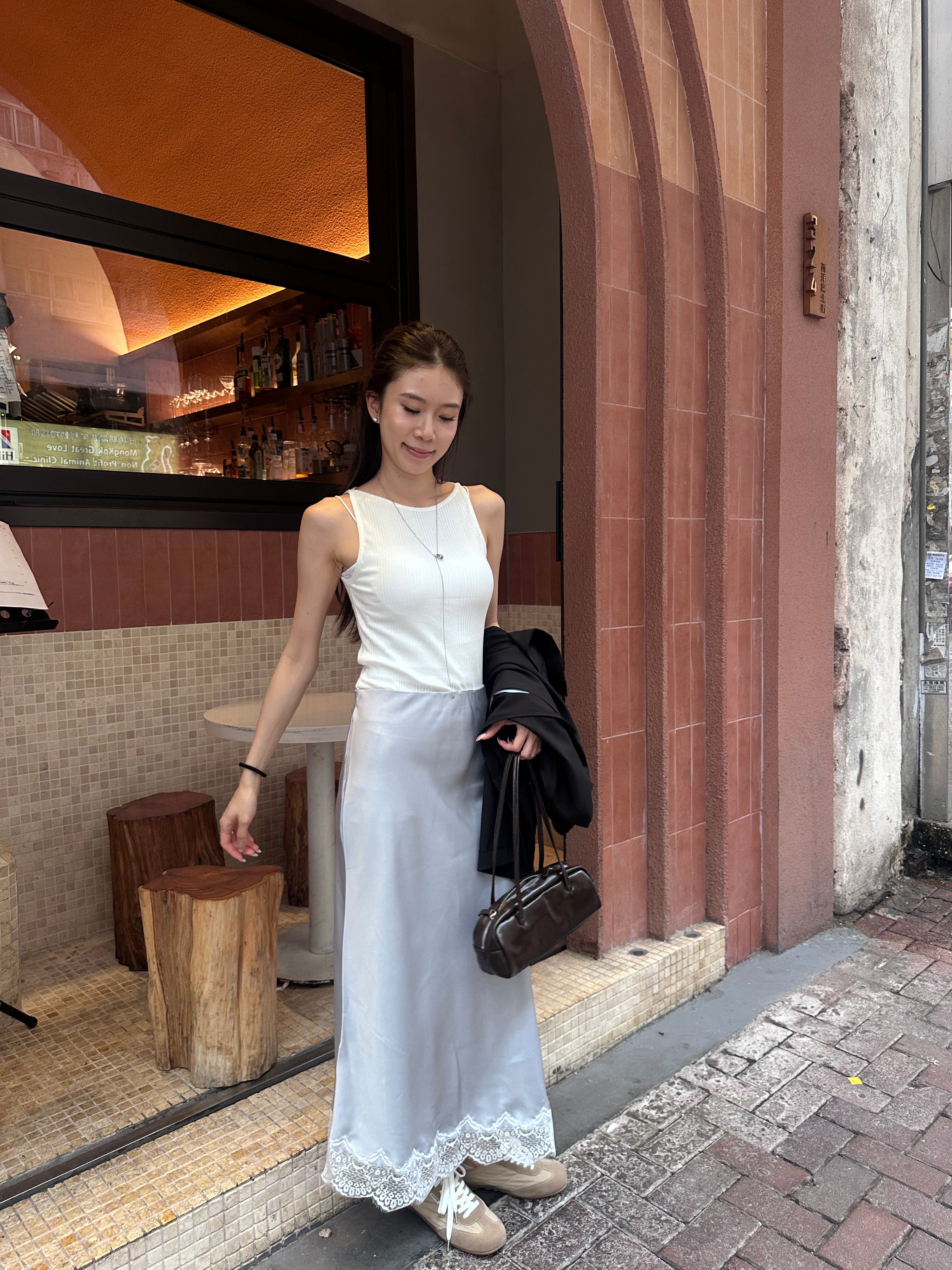 Lace Maxi Skirt with flexiblity
