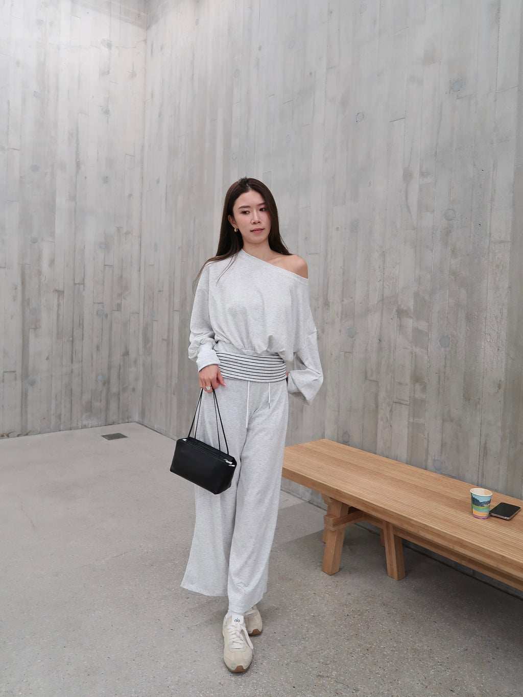 One Side Off Lined Causal Set