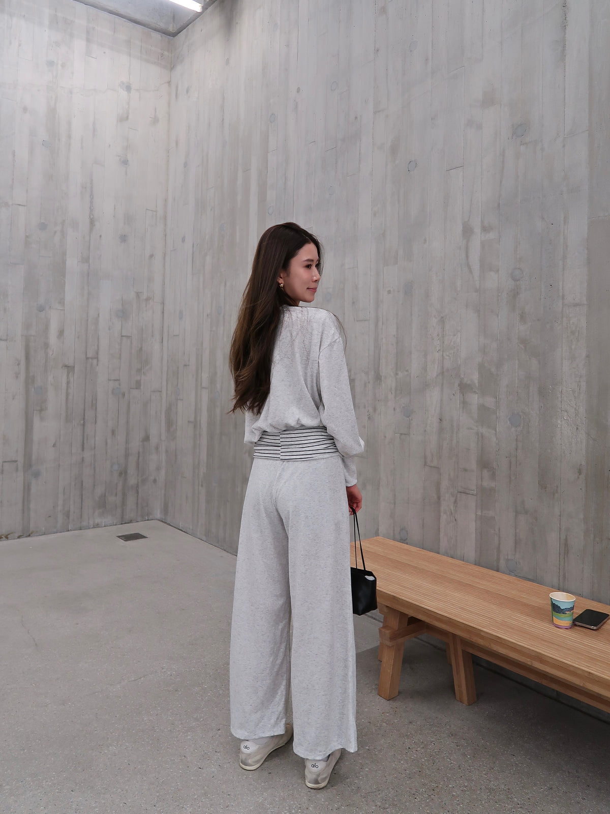 One Side Off Lined Causal Set