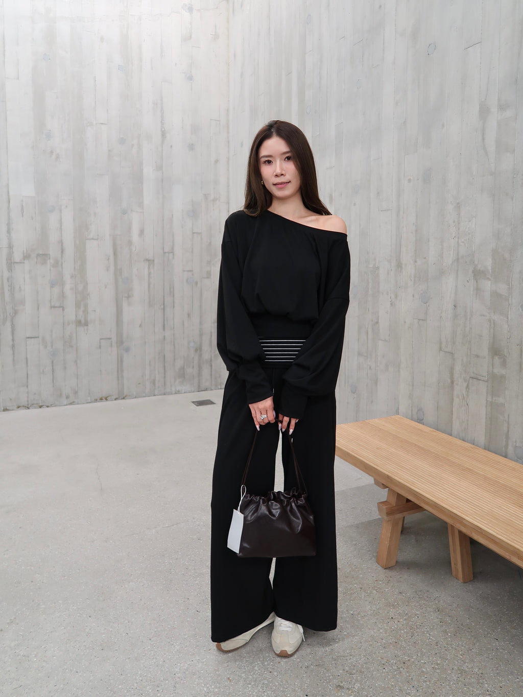 One Side Off Lined Causal Set