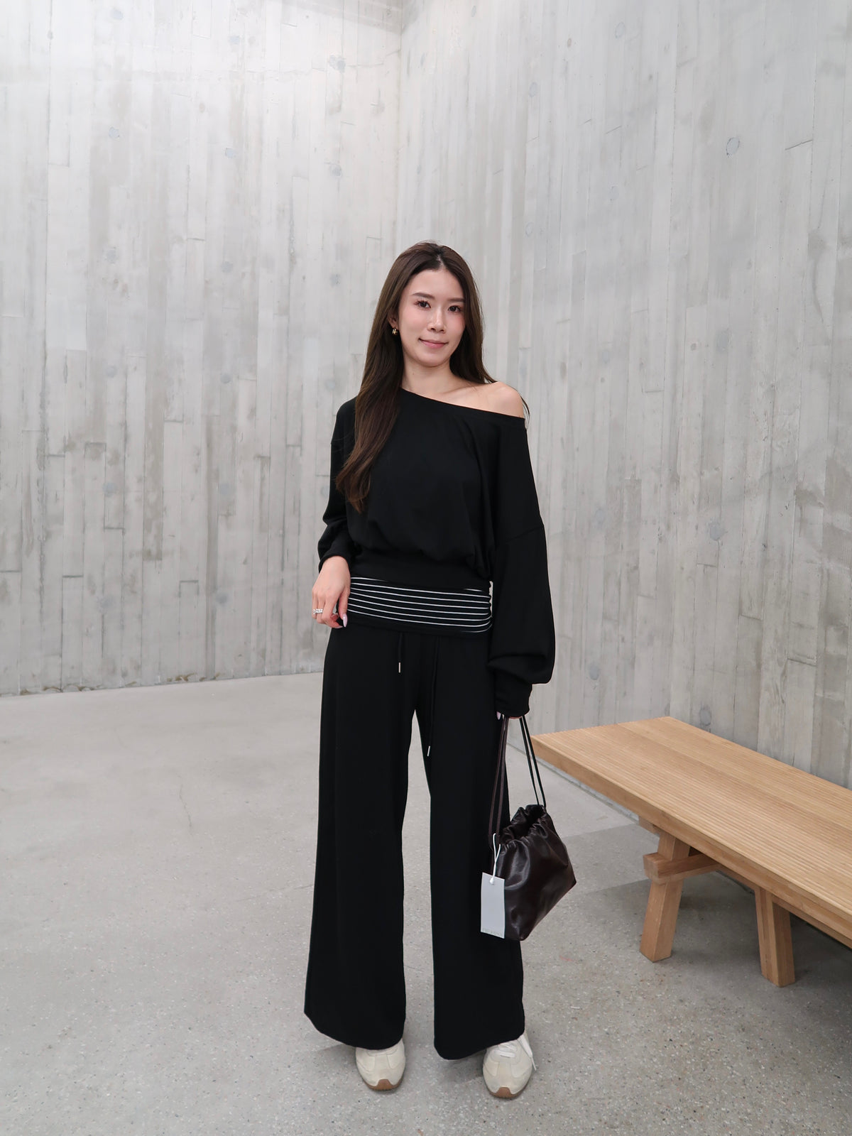 One Side Off Lined Causal Set
