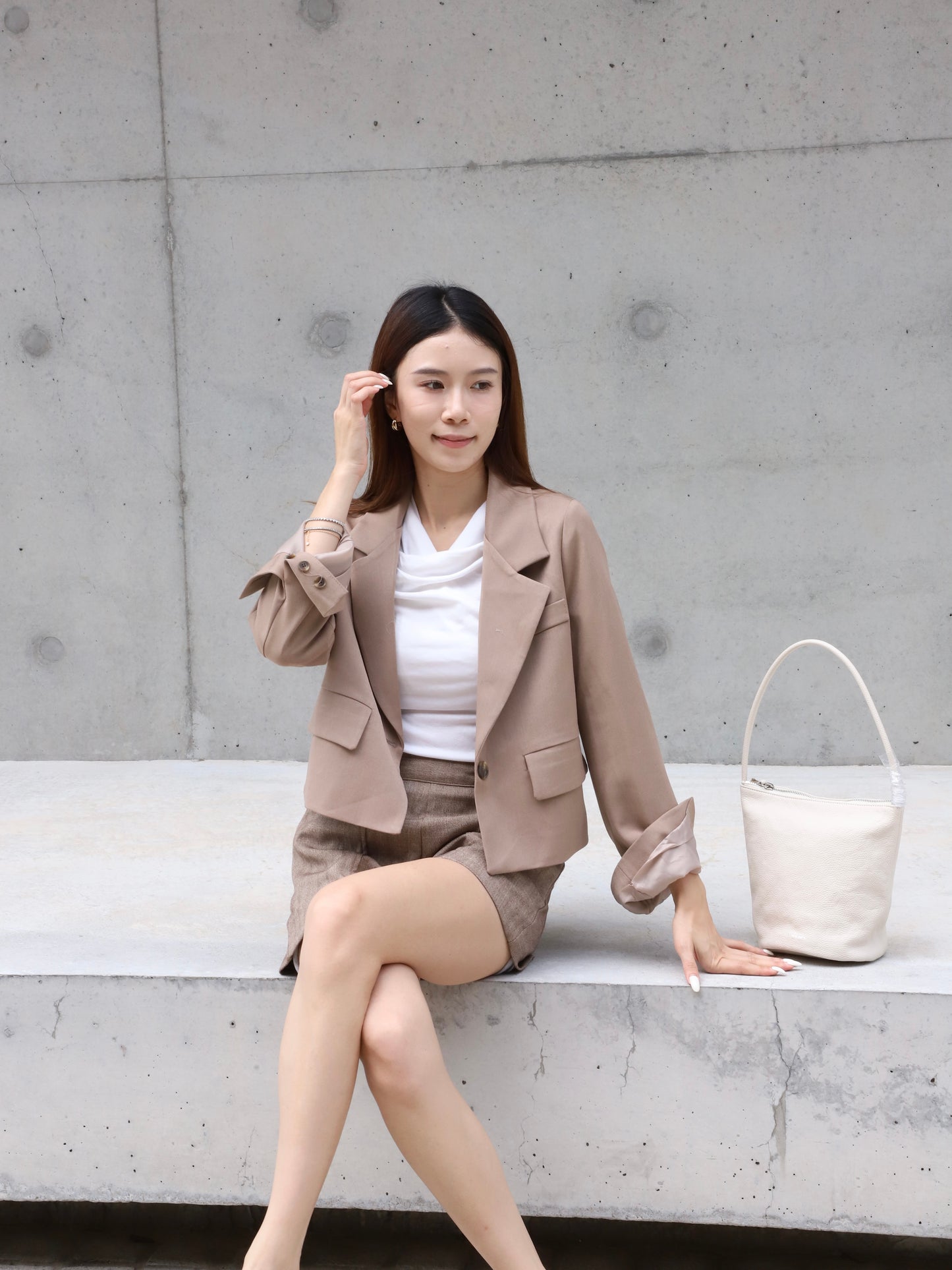 Basic Short Blazer