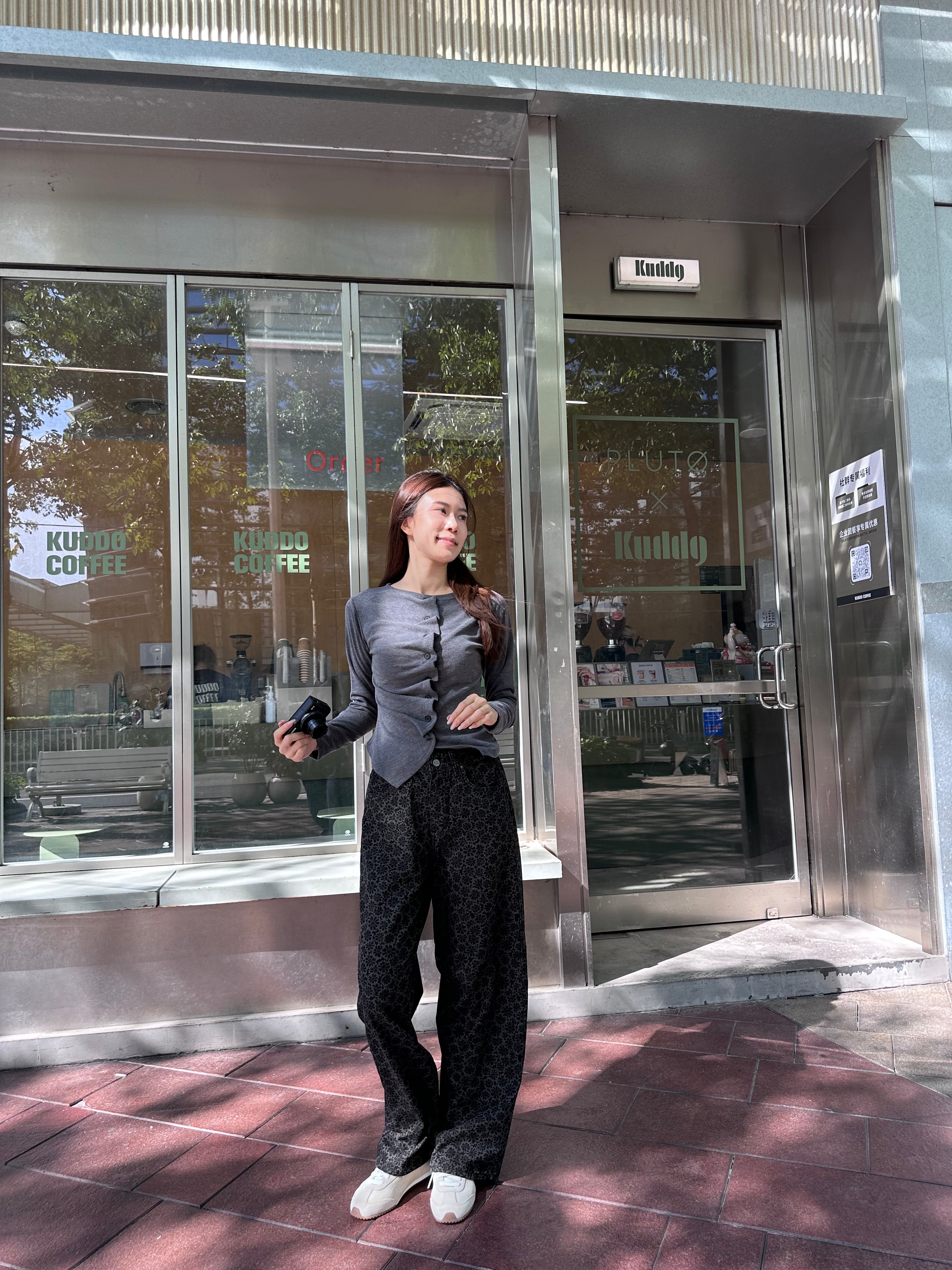 Whole Ruffles Long Sleeves Top