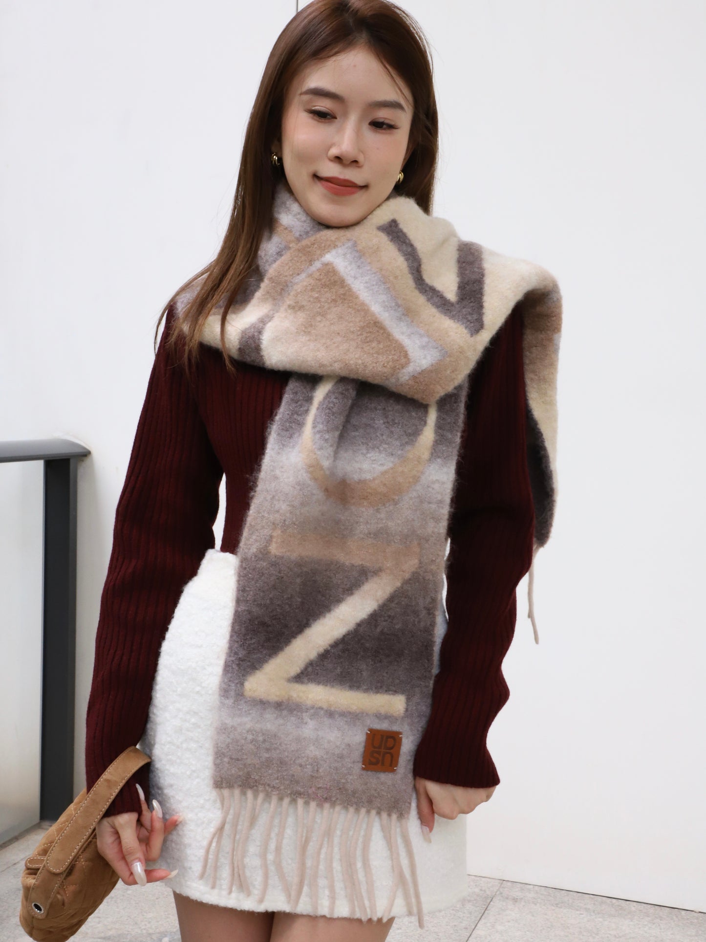 UNDERSON Wool Scarf