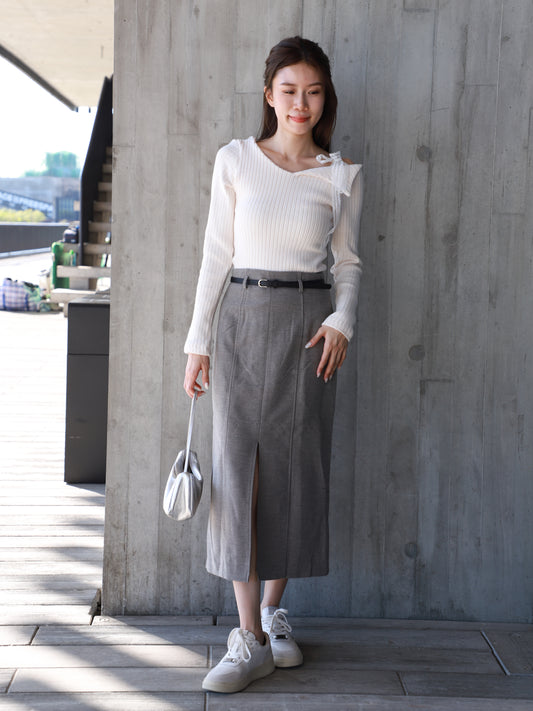 Middle Slit Wool Skirt with belt