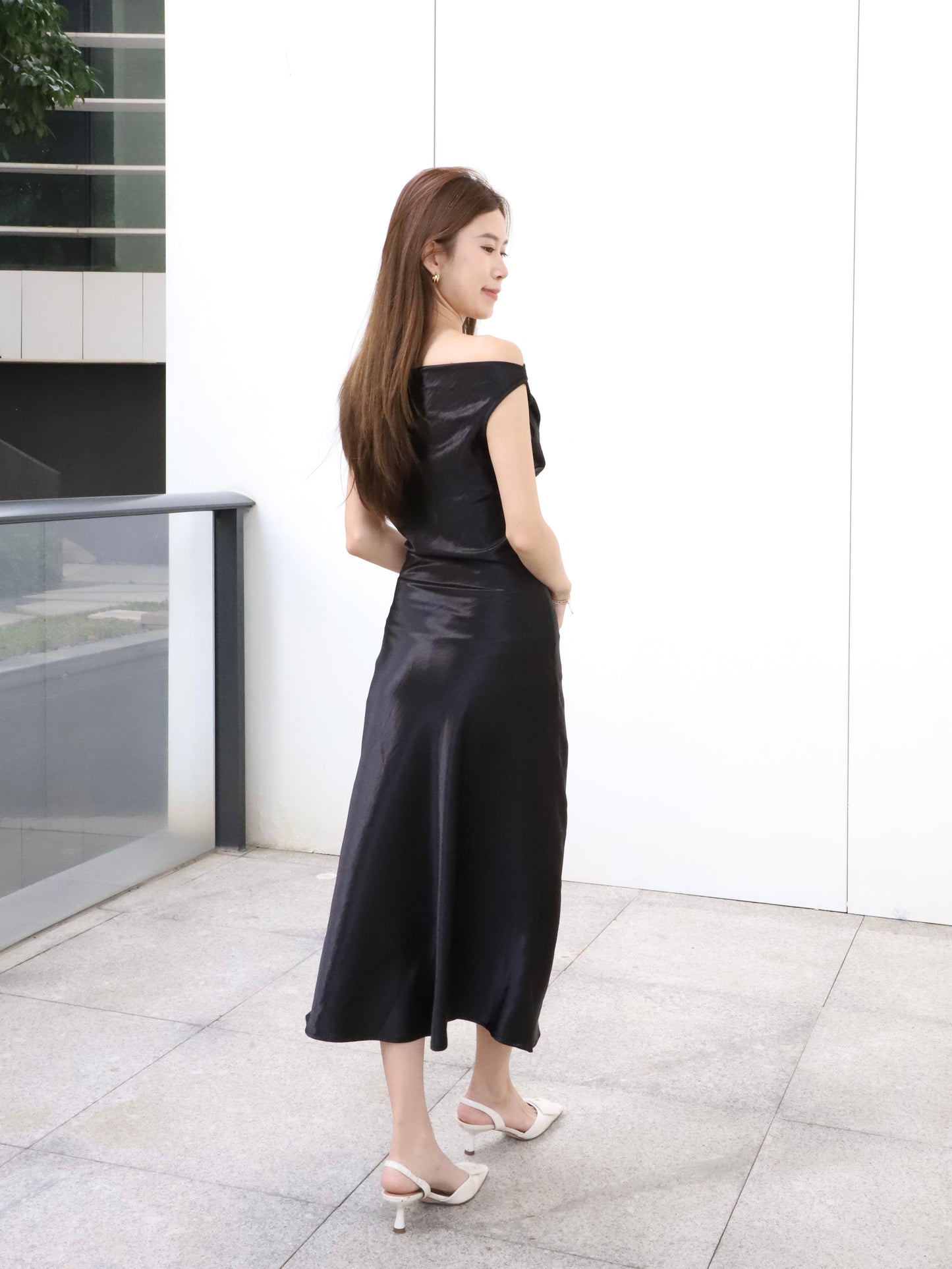 ashchic made One side off silk maxi dress