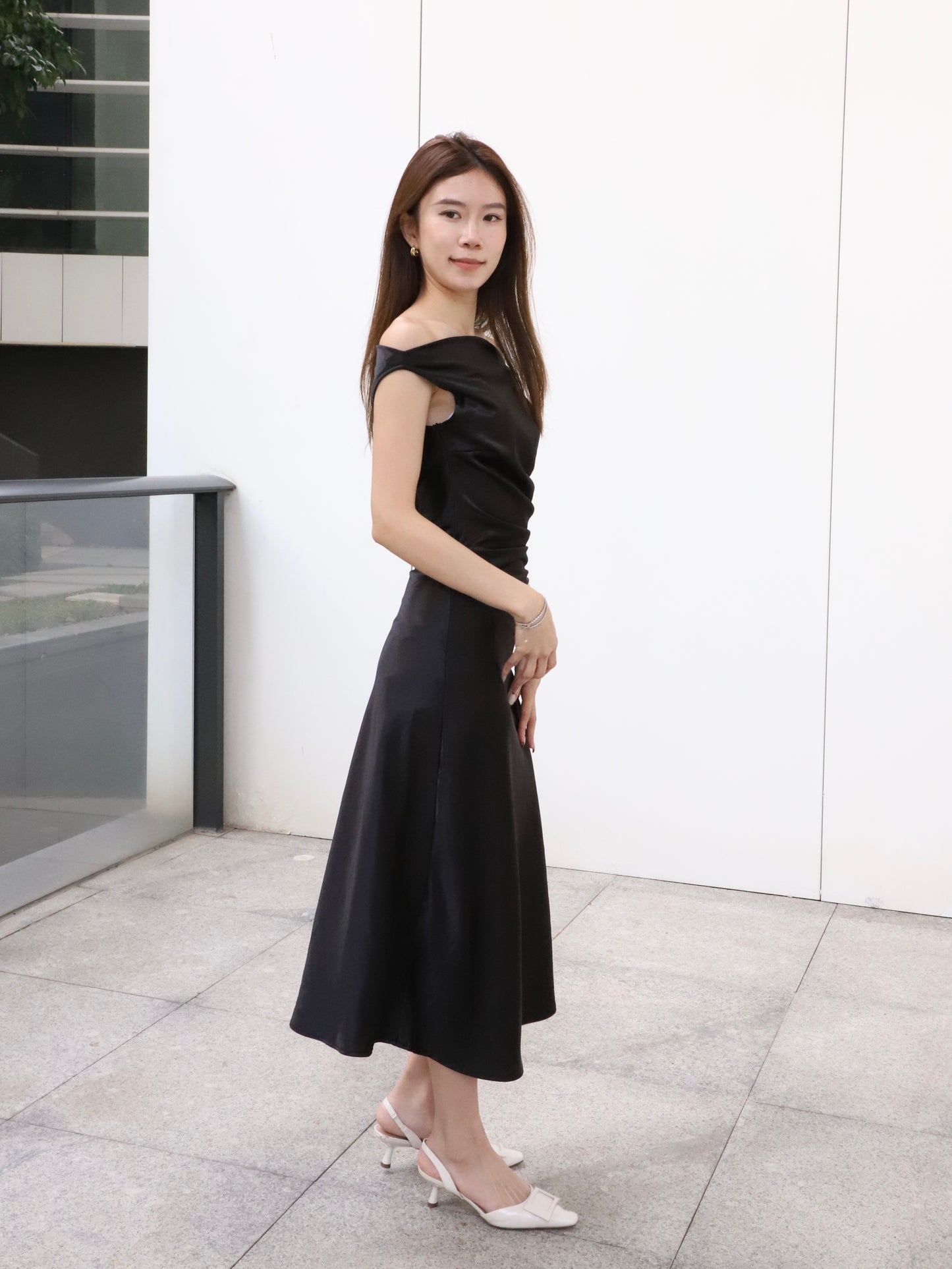 ashchic made One side off silk maxi dress