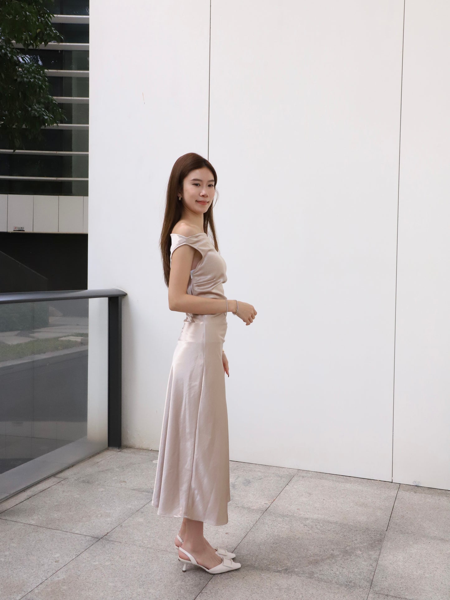 ashchic made One side off silk maxi dress