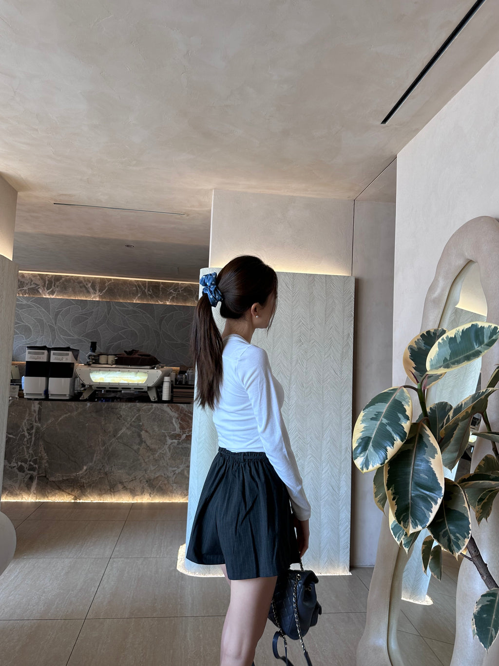 Square Neck Long Sleeves with Pads