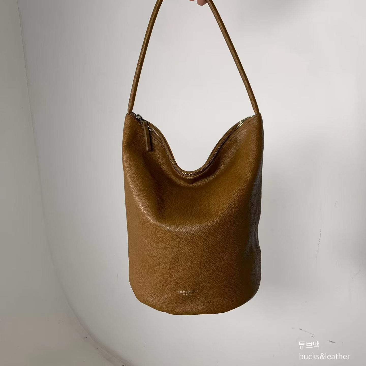 Circle Bucket Bag (with coin bag)