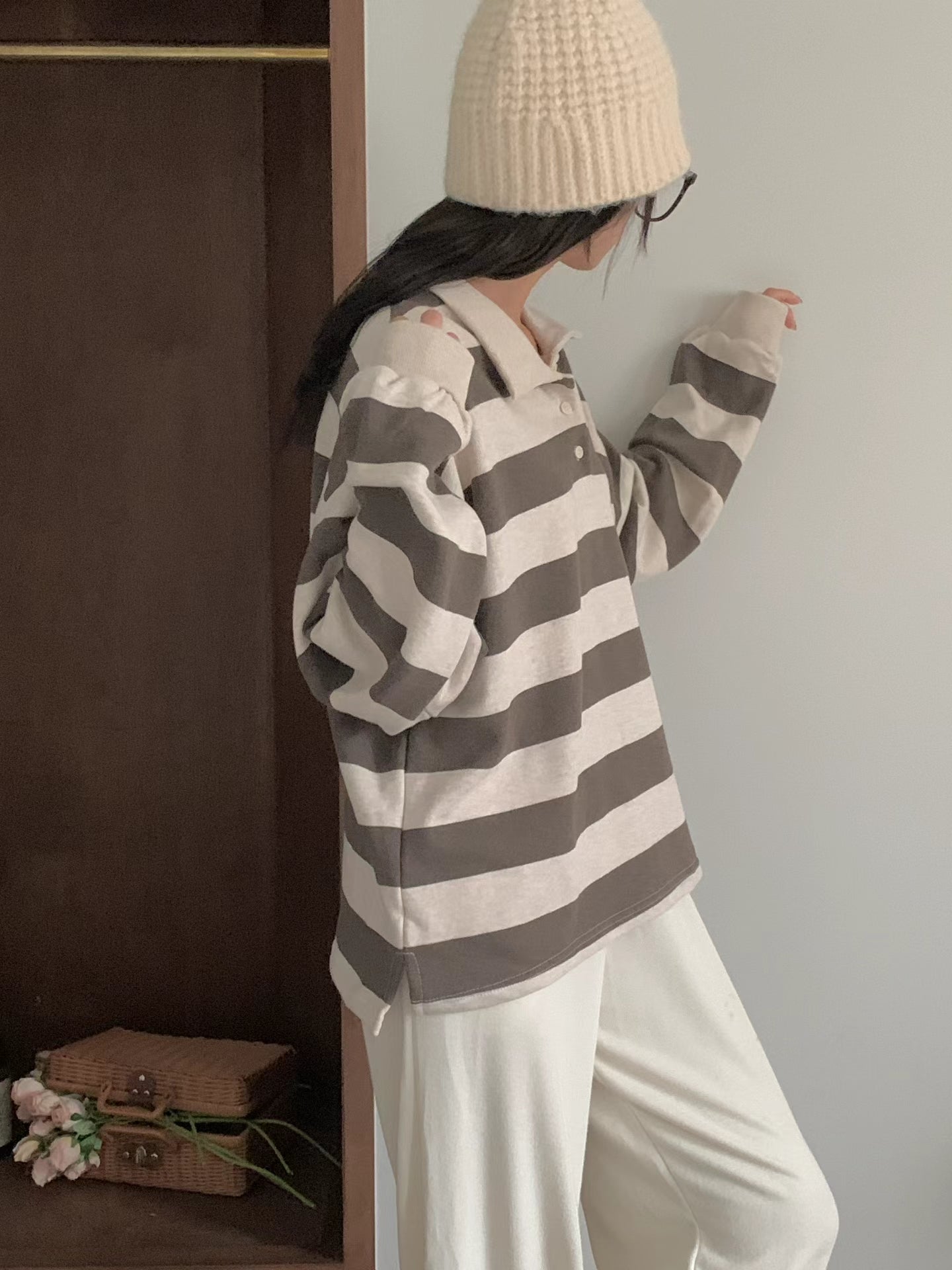 Striped Collar Neck Sweatshirt