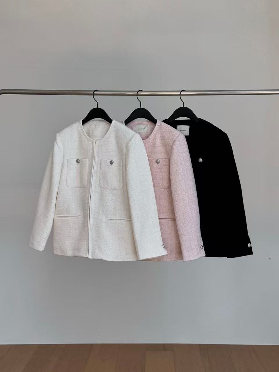 Round Neck Pocket Jacket
