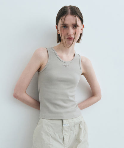 W U NECK SLEEVELESS
