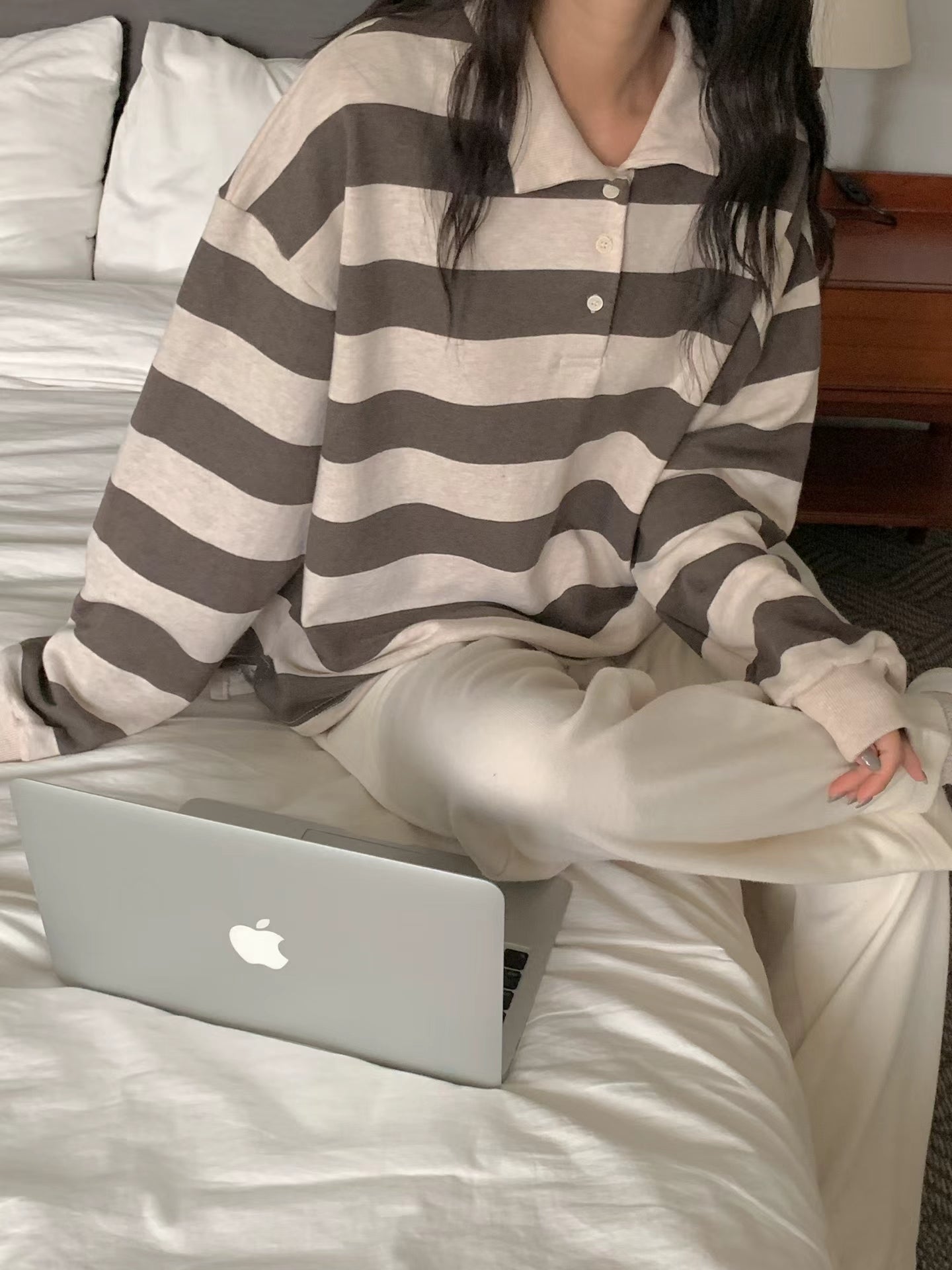 Striped Collar Neck Sweatshirt