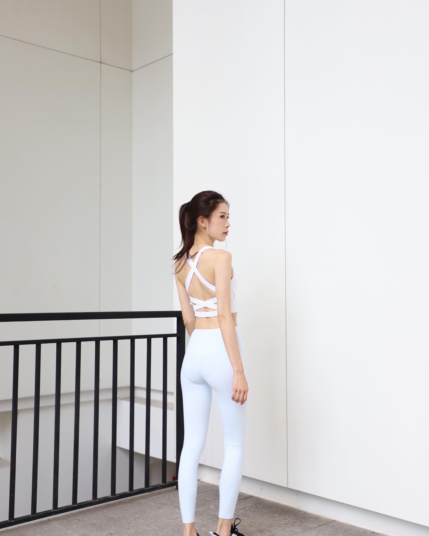 AS Active Multi Cross Strap Sports Bra