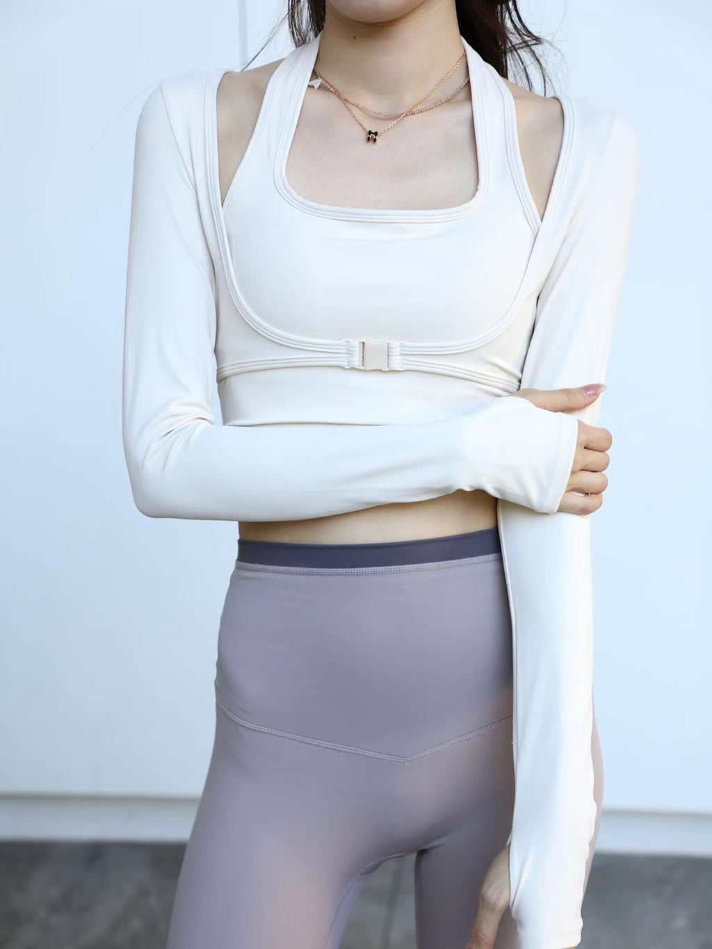 Cross Neck & Button up Long Sleeves Sports Bra