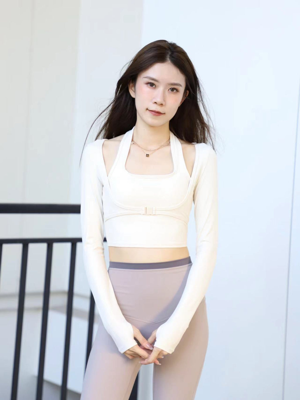Cross Neck & Button up Long Sleeves Sports Bra