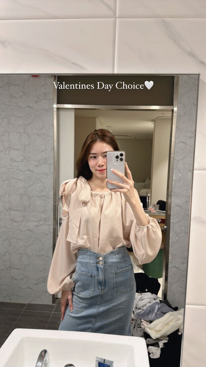 Ribbon on the side Long Sleeves Top