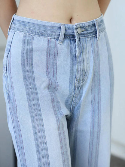 Straight Leg with Line Jeans