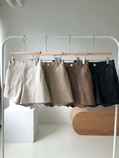 Basic Leather Short with Pockets