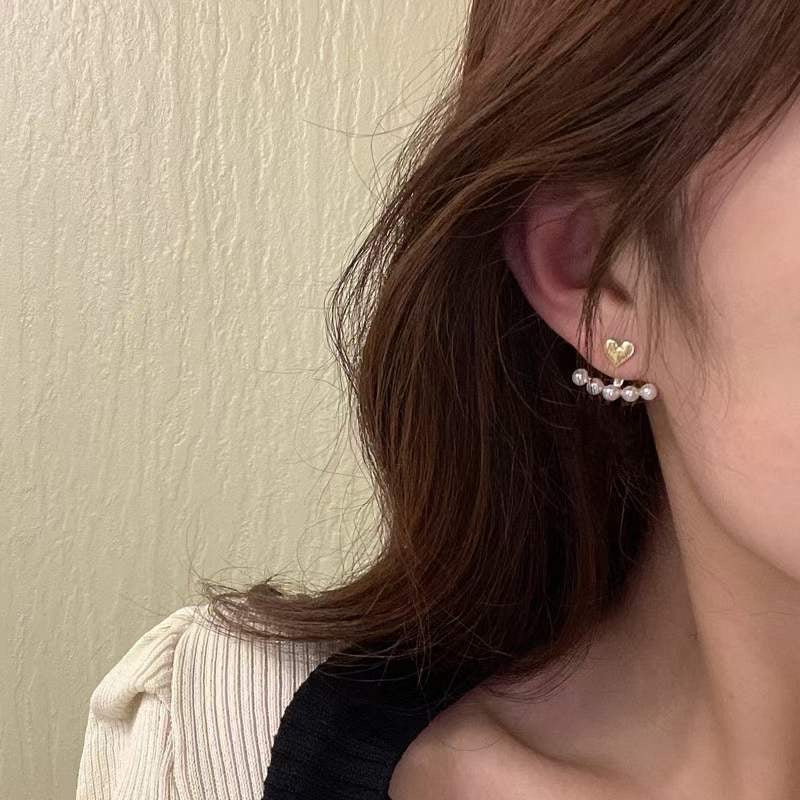 Little Heart & Pearl Earrings
