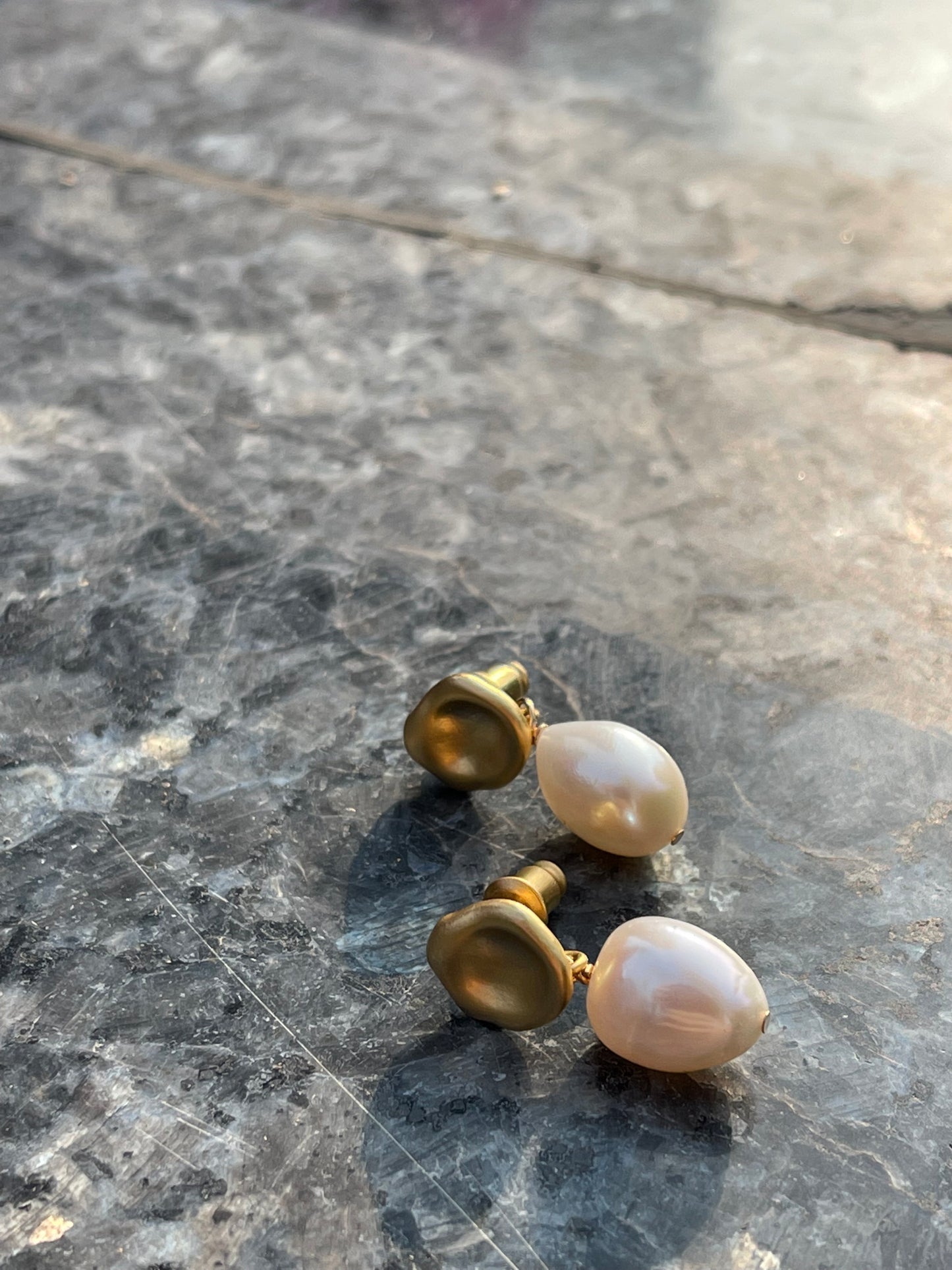 925 pearl & gold drop earrings